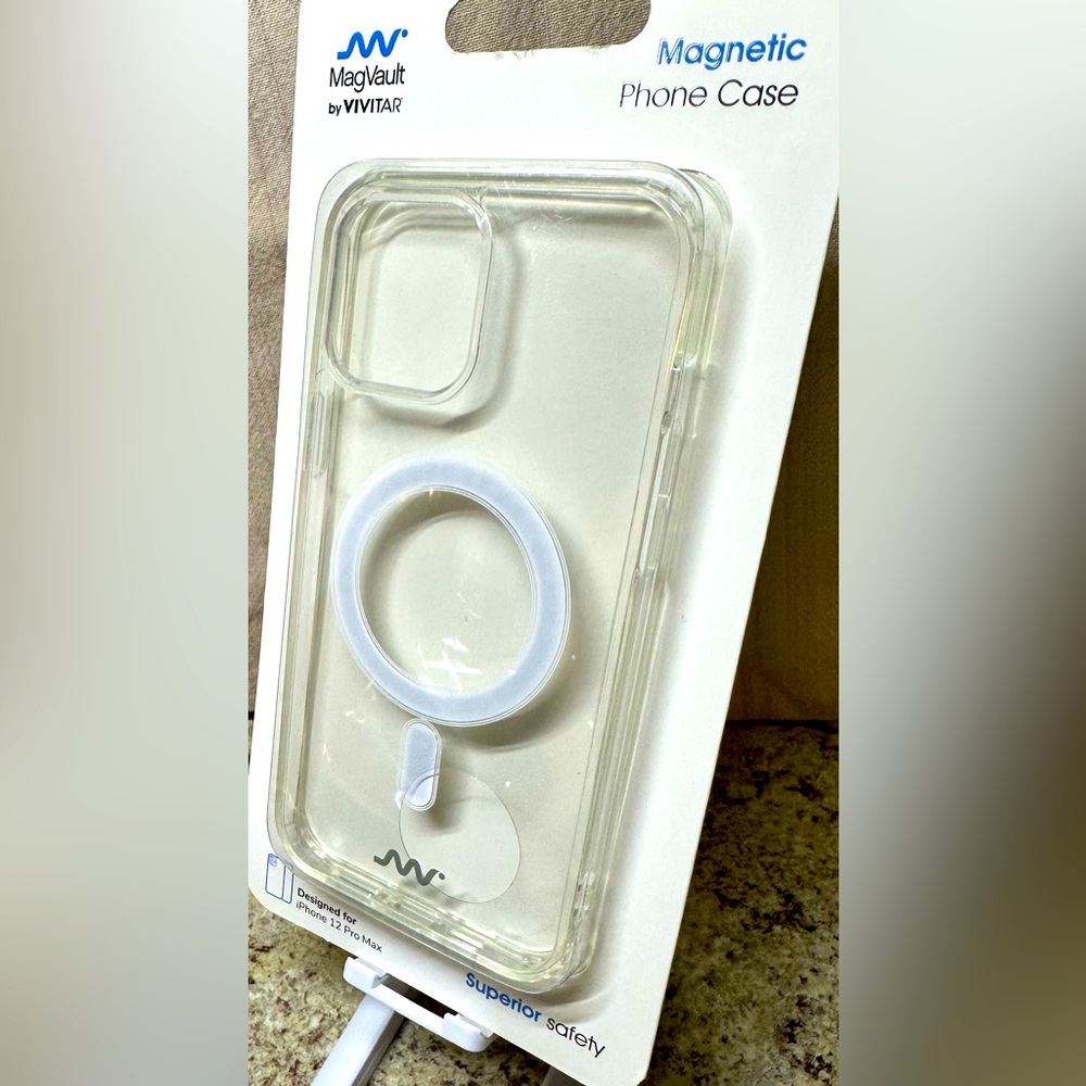 MagVault by Vivitar-clear magnetic phone case for iPhone 12 Pro Max**NEW!**